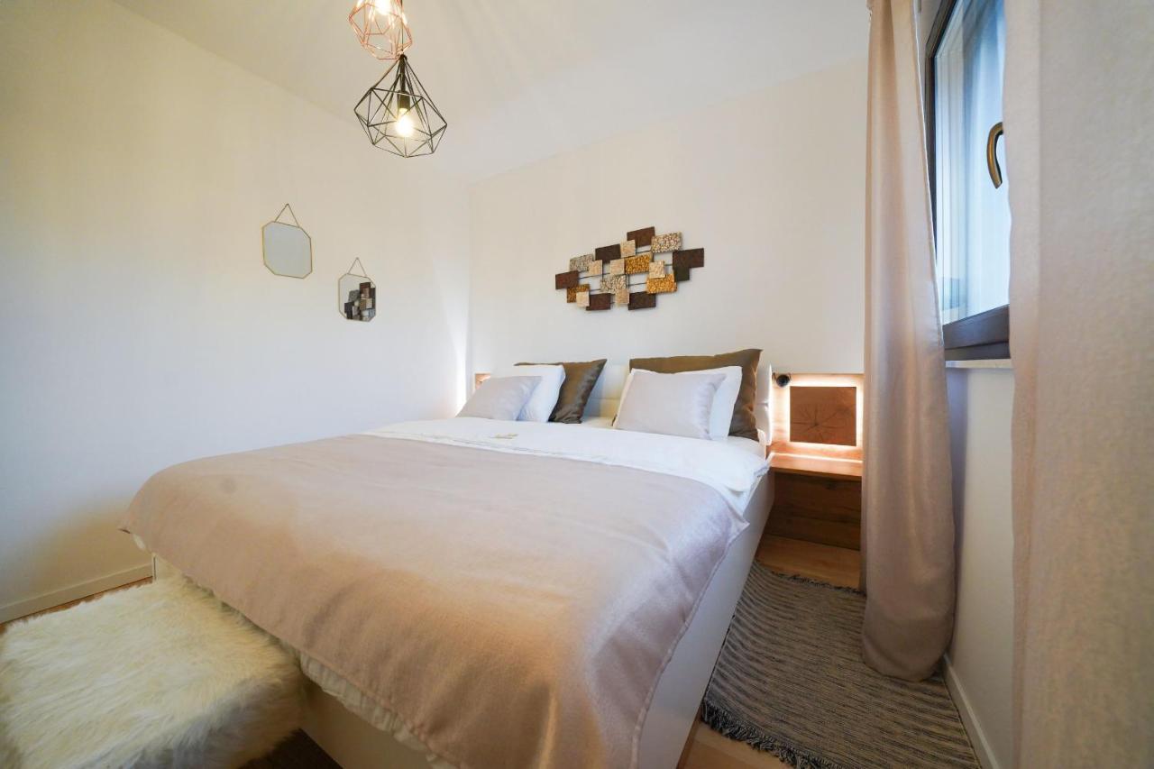 Villa Suncica Zadarvillas Sukošan Exterior foto